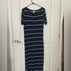 Loft Maxi Dress size petite Medium